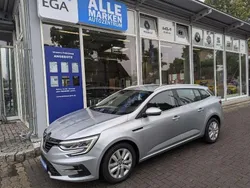 Silber Gebraucht 2022 Renault Mégane GrandTour Business Kombi | 20.490 € (Etwas zu teuer)