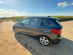Grau Gebraucht 2015 BMW 218 Active Tourer Advantage Van / Kleinbus | 12.600 € (Guter Preis)