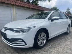 Weiß Gebraucht 2021 VW Golf VIII Life Kombi | 14.500 € (Superpreis)
