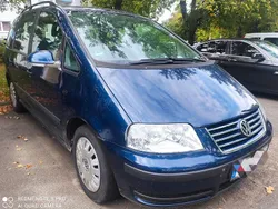 Blau Gebraucht 2010 VW Sharan Highline Van / Kleinbus | 2.390 €