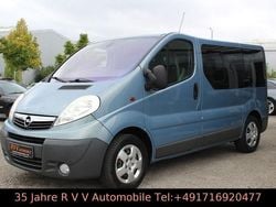 Blau Gebraucht 2013 Opel Vivaro Van | 13.990 € (Teuer)