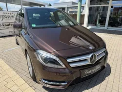 Braun Gebraucht 2014 Mercedes B200 Van / Kleinbus | 16.490 € (Etwas zu teuer)
