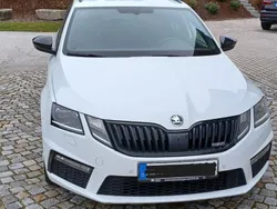 Weiß Gebraucht 2020 Skoda Octavia RS Kombi | 26.800 €