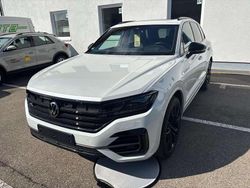 Oryxweiß perlmutteffekt Gebraucht 2023 VW Touareg R SUV | 62.925 € (Fairer Preis)