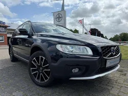 Blau Gebraucht 2016 Volvo XC70 Linje Svart SUV | 24.990 € (Etwas zu teuer)