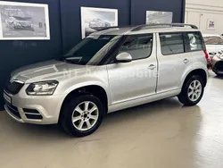 Silber Gebraucht 2016 Skoda Yeti Active SUV | 12.999 € (Guter Preis)