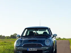 Grau Gebraucht 2004 Mini Cooper S Kleinwagen | 5.500 € (Teuer)