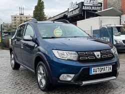 Blau Gebraucht 2017 Dacia Sandero Stepway Kleinwagen | 9.490 € (Guter Preis)