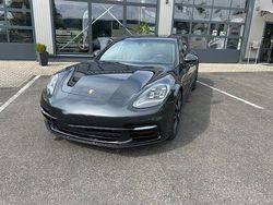 Grau Gebraucht 2019 Porsche Panamera 4 Limousine | 72.800 € (Teuer)