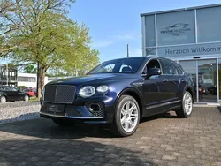 Blau Gebraucht 2021 Bentley Bentayga Mulliner SUV | 179.900 € (Superpreis)