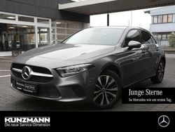 Mountaingrau metallic Gebraucht 2022 Mercedes A250 Style Limousine | 24.189 € (Guter Preis)