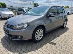 Grau Gebraucht 2012 VW Golf VI Style Limousine | 8.980 € (Fairer Preis)