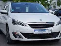 Blanc nacre perlmutt Gebraucht 2017 Peugeot 308 Allure Kombi | 11.950 € (Fairer Preis)
