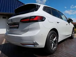 Weiß Gebraucht 2024 BMW 218 Sport Line Limousine | 29.800 € (Superpreis)