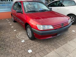 Rot Gebraucht 1997 Peugeot 306 Kleinwagen | 1.800 €