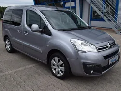 Grau Gebraucht 2017 Citroën Berlingo SELECTION Van / Kleinbus | 6.480 € (Superpreis)