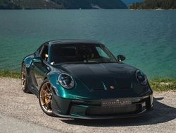 Grün Gebraucht 2023 Porsche 992 | 237.990 €