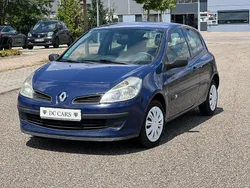 Blau Gebraucht 2007 Renault Clio II Kleinwagen | 2.350 € (Etwas zu teuer)