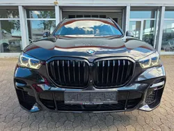 Black sapphire metallic Gebraucht 2022 BMW X5 M Sport SUV | 66.000 € (Teuer)