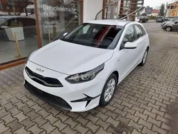 Weiß Neu 2024 Kia Ceed 2 Limousine | 22.990 € (Fairer Preis)