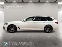 Weiß Gebraucht 2022 BMW 530 M Sport Kombi | 45.770 € (Teuer)
