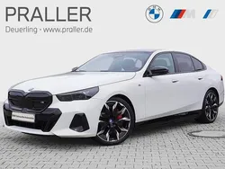 Alpinweiß uni Gebraucht 2023 BMW i5 M Sport Limousine | 69.750 € (Guter Preis)