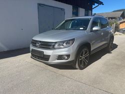 Silber Gebraucht 2013 VW Tiguan Sportline SUV | 15.399 € (Etwas zu teuer)