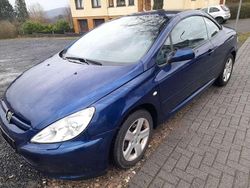 Blau Gebraucht 2004 Peugeot 307 CC Cabrio | 999 € (Guter Preis)
