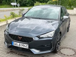 Grau Gebraucht 2023 Cupra Leon VZ Limousine | 29.450 € (Fairer Preis)