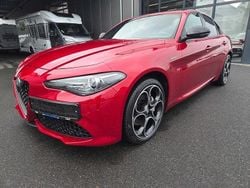 Rosso etna, speziallackierung Gebraucht 2022 Alfa Romeo Giulia Veloce Limousine | 28.880 € (Teuer)