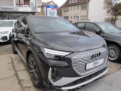 Mythosschwarz (metallic) Gebraucht 2022 Audi e-tron Sportback SUV | 34.590 € (Fairer Preis)