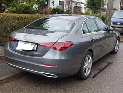 Grau Gebraucht 2021 Mercedes C300 Limousine | 38.400 € (Fairer Preis)
