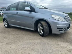 Mercedes B200