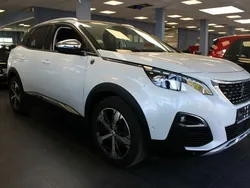 Weiß Gebraucht 2019 Peugeot 3008 Crossway SUV | 15.980 € (Guter Preis)