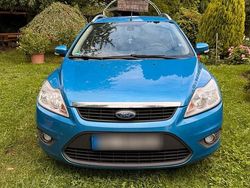 Blau Gebraucht 2009 Ford Focus Kombi | 1.600 € (Guter Preis)