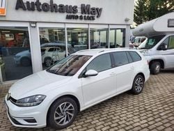 Weiß Gebraucht 2018 VW Golf VII Sound Kombi | 13.919 € (Guter Preis)