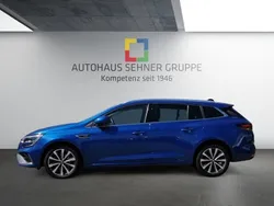 Ironblau metallic (blau) (blau) Gebraucht 2023 Renault Mégane GrandTour R.S. Kombi | 25.470 € (Fairer Preis)