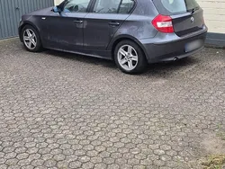 Grau Gebraucht 2006 BMW 118 Kleinwagen | 6.900 €