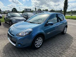 Blau Gebraucht 2011 Renault Clio II Limousine | 4.000 € (Fairer Preis)