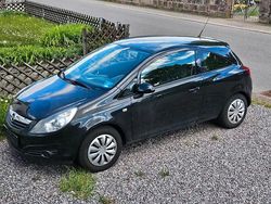 Schwarz Gebraucht 2008 Opel Corsa Kleinwagen | 1.200 € (Guter Preis)
