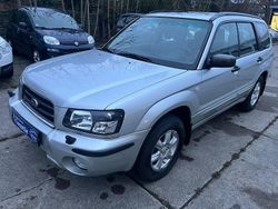 Grau Gebraucht 2005 Subaru Forester Comfort SUV | 8.990 € (Teuer)