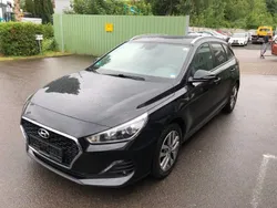 Schwarz Gebraucht 2018 Hyundai i30 Passion Kombi | 6.890 € (Guter Preis)