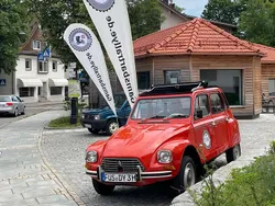 Orange Gebraucht 1976 Citroën Dyane Kleinwagen | 9.000 €