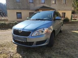 Blau Gebraucht 2012 Skoda Fabia Family Kleinwagen | 7.000 € (Fairer Preis)