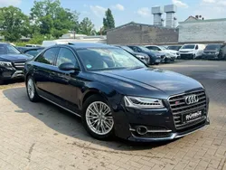 Mondscheinblau metallic Gebraucht 2015 Audi A8 Limousine | 20.800 € (Fairer Preis)