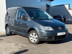 Grau Gebraucht 2010 VW Caddy Team Van / Kleinbus | 7.390 € (Fairer Preis)