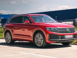 Rot Gebraucht 2024 VW Touareg Elegance SUV | 60.000 € (Superpreis)
