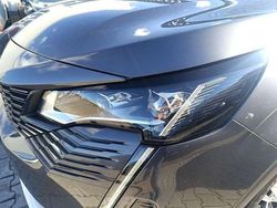 Grau metallic Gebraucht 2021 Peugeot 3008 GT | 24.290 € (Fairer Preis)