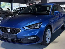 Saphire blue (blau) Gebraucht 2025 Seat Leon Limousine | 25.990 € (Fairer Preis)
