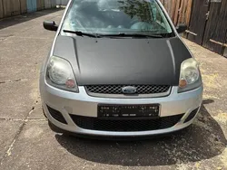 Silber Gebraucht 2007 Ford Fiesta Kleinwagen | 1.200 € (Guter Preis)